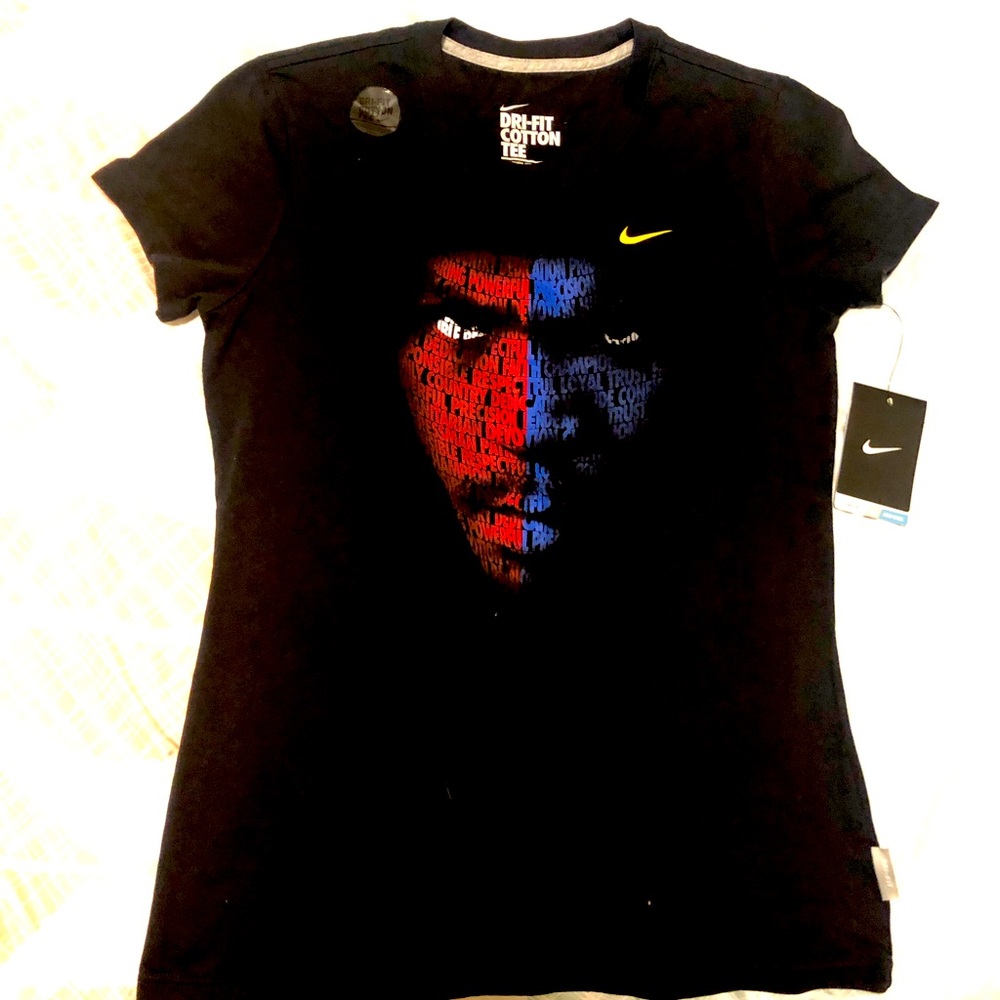 NWT WOMEN'S NIKE MANNY PACQUIAO SHIRT SIZE MEDIUM BLACK DRI-FIT